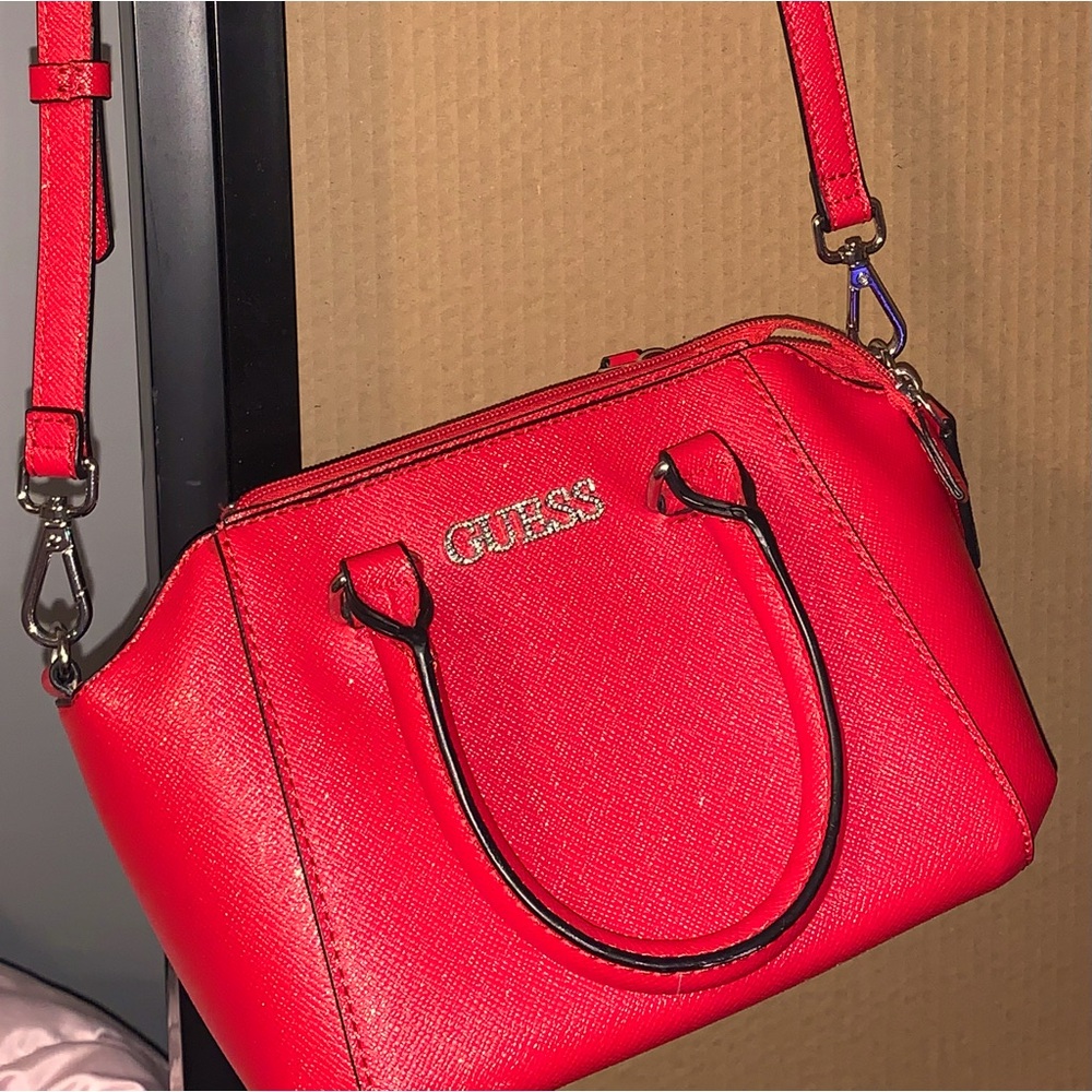 GUESS Red Satchel Bag gently used ❤️